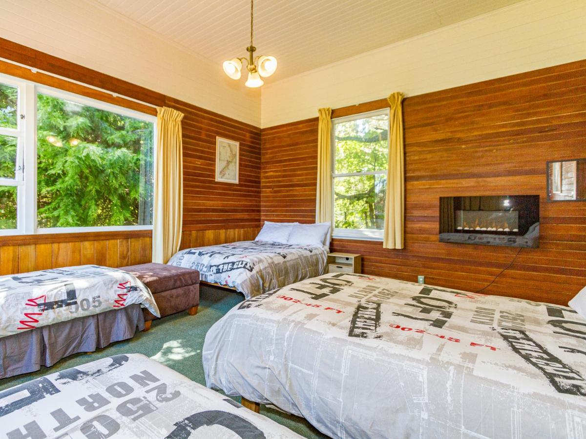 The Station - Ohakune Holiday Home Экстерьер фото