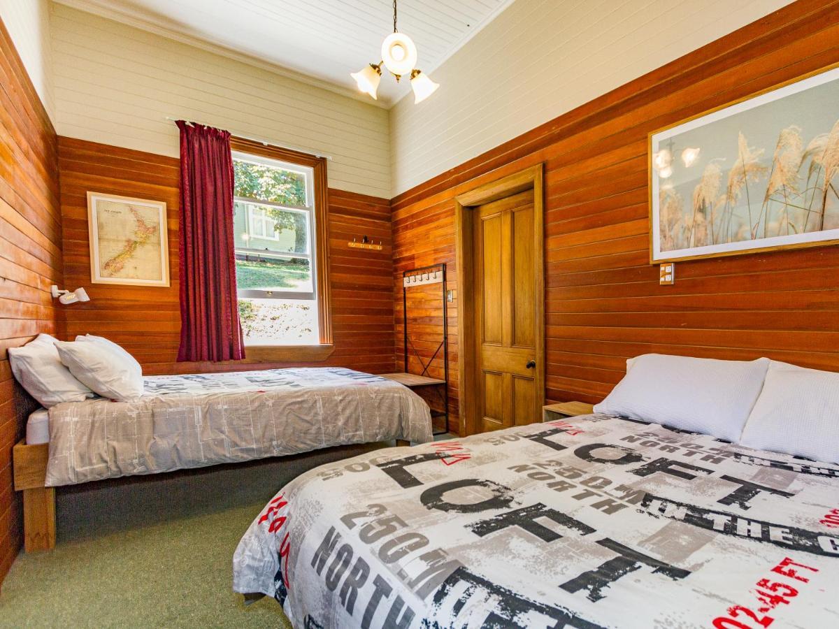 The Station - Ohakune Holiday Home Экстерьер фото